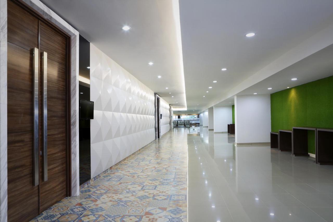 Hotel Santika Kelapa Gading Jakarta Ngoại thất bức ảnh
